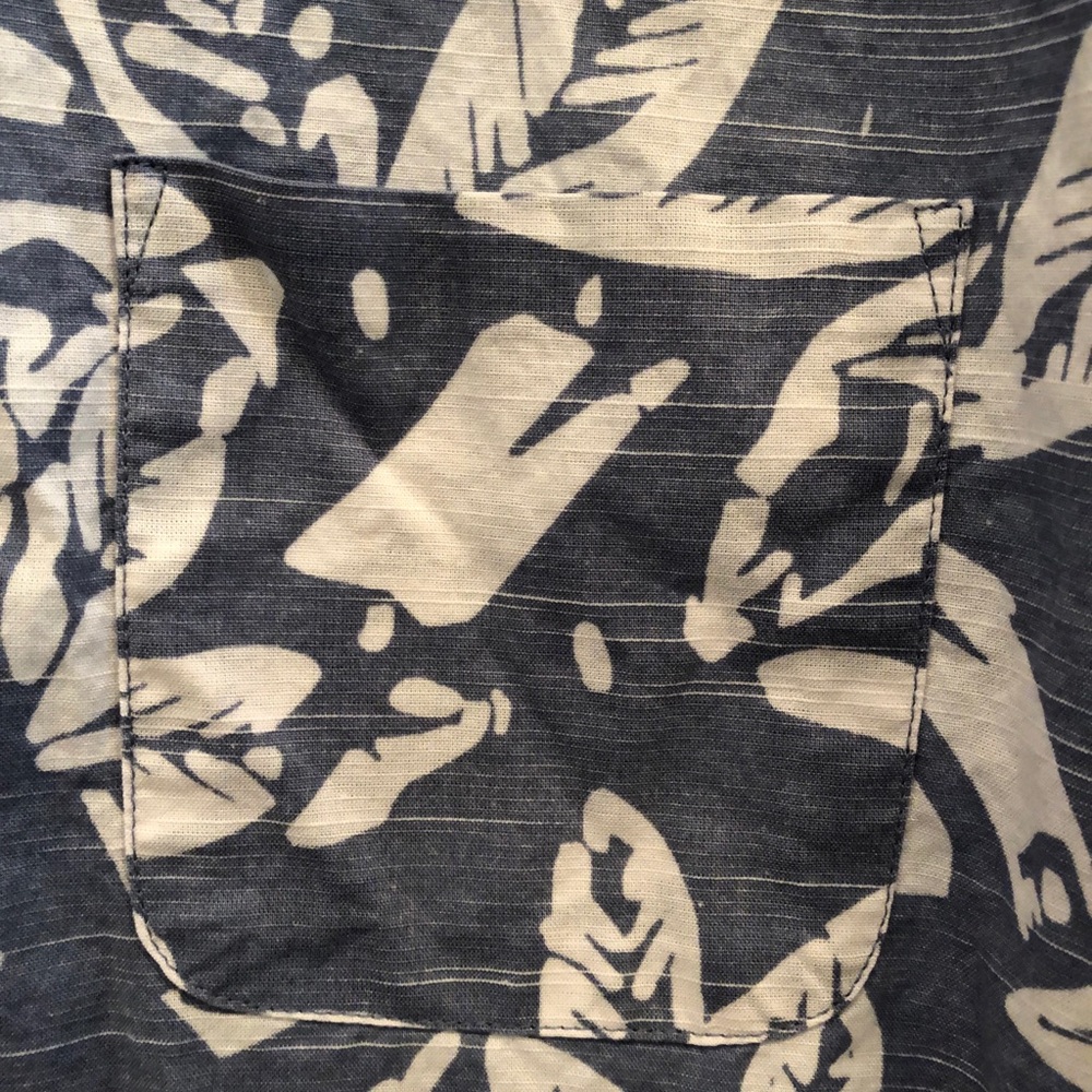Van Heusen XL Hawaiian shirt